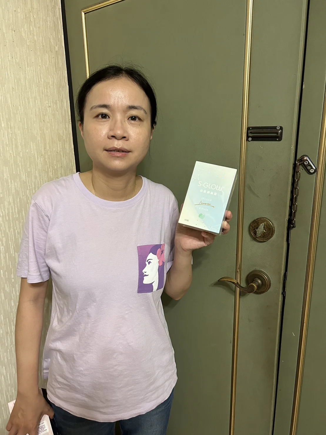 亮密滑絲錠產品合照 03