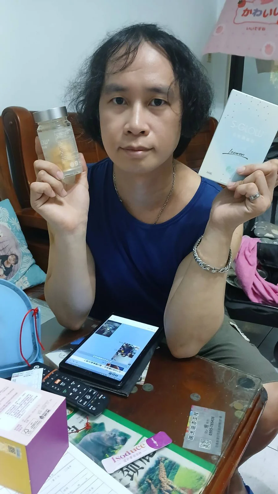 亮密滑絲錠產品合照 35