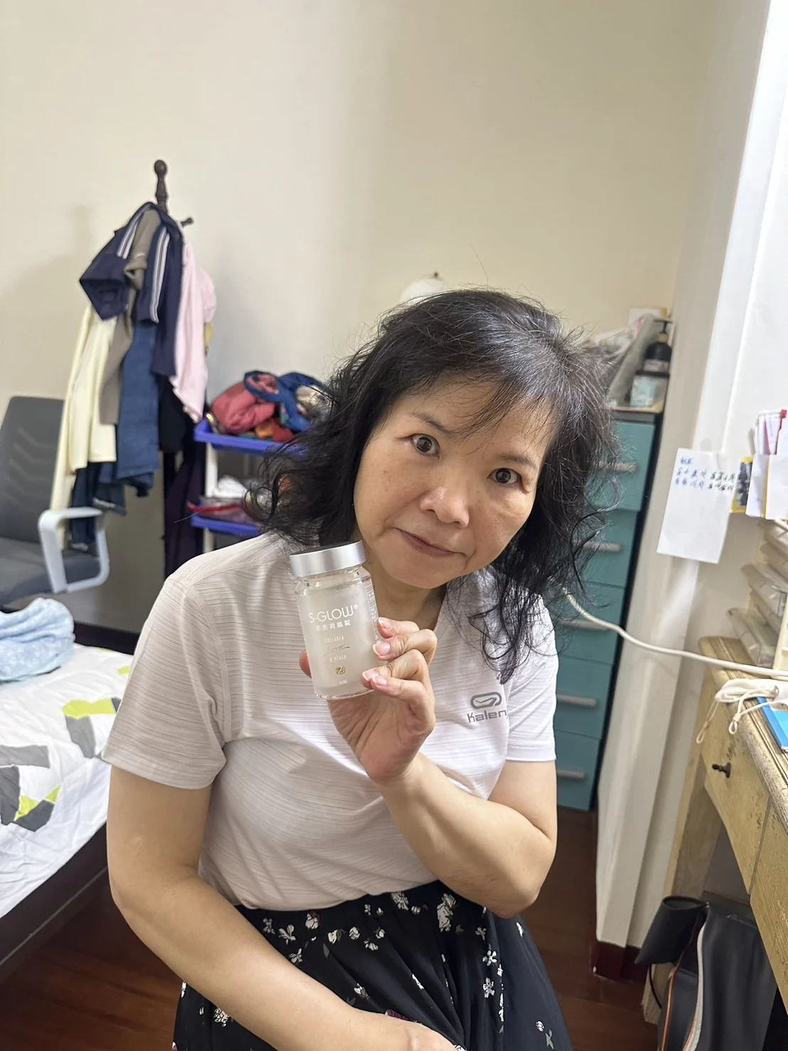 亮密滑絲錠產品合照 46